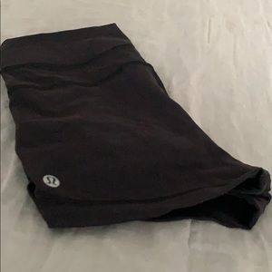 Women’s Lululemon workout shorties with front ties